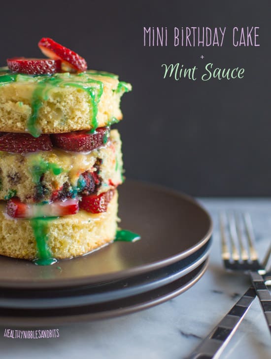 Mini Birthday Cake with Mint Sauce | webserie.futebolmilionario.com