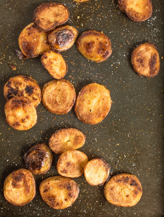 Spicy Crispy Roasted Potatoes | webserie.futebolmilionario.com