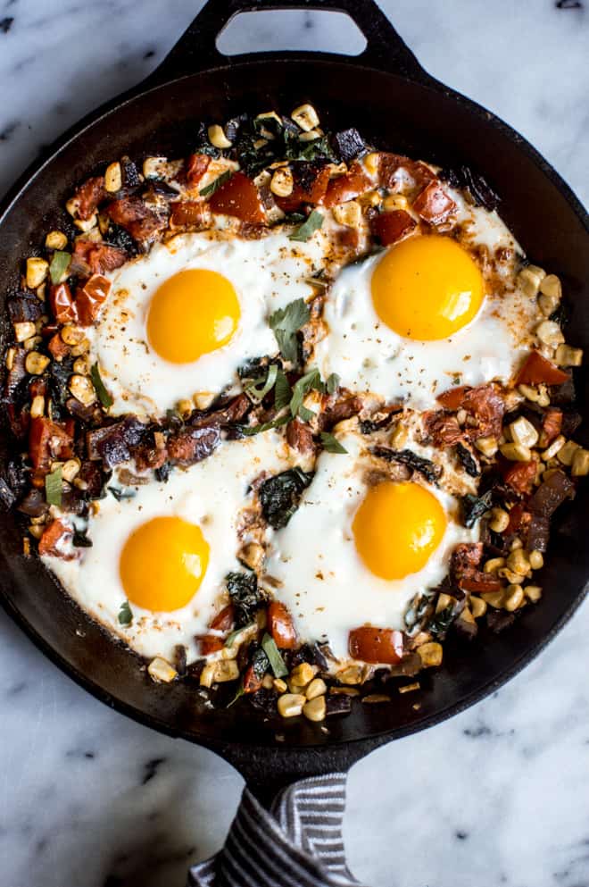 The Everything Fried Egg Breakfast - an easy and healthy weekend breakfast that is ready in 30 minutes! | webserie.futebolmilionario.com