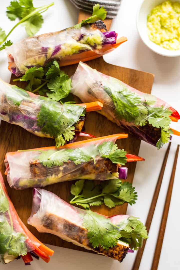 Red Curry Brown Sugar Tofu Spring Rolls with Ginger Onion Paste - vegan and gluten-free appetizer! | webserie.futebolmilionario.com