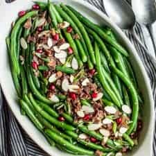 Miso Maple Green Beans with Bacon - an easy holiday side-dish for your holiday gatherings! by Lisa Lin of Healthy Nibbles & Bits