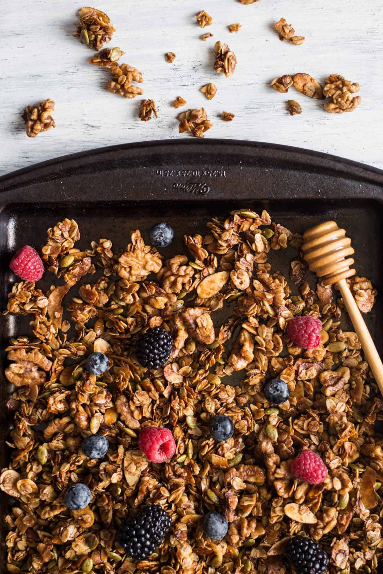 Easy Oat and Honey Granola - a healthy, gluten free granola that's easy to make at home!