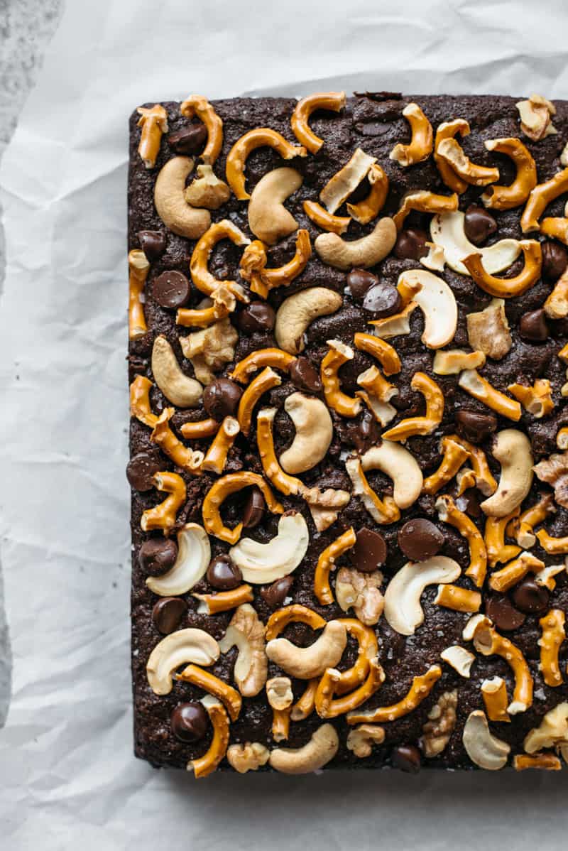 I love brownies with a lot of toppings on it, so I loaded these up with pretzel bites, cashews, walnuts and chocolate chips. Feel free to substitute the toppings with whatever you prefer.