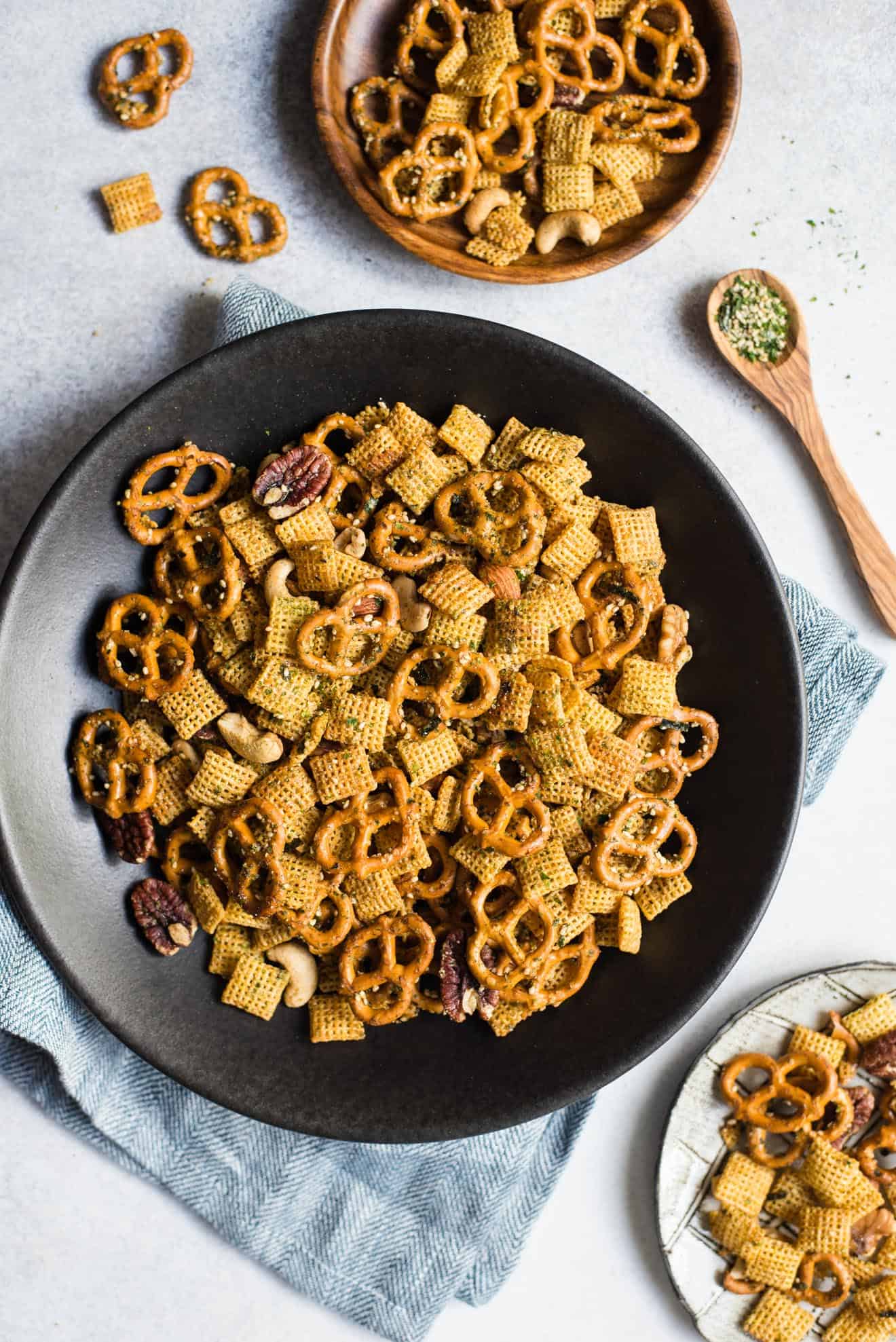 Furikake Chex Mix - this snack mix is SO addictive!! It's healthier than your typical recipe, too!