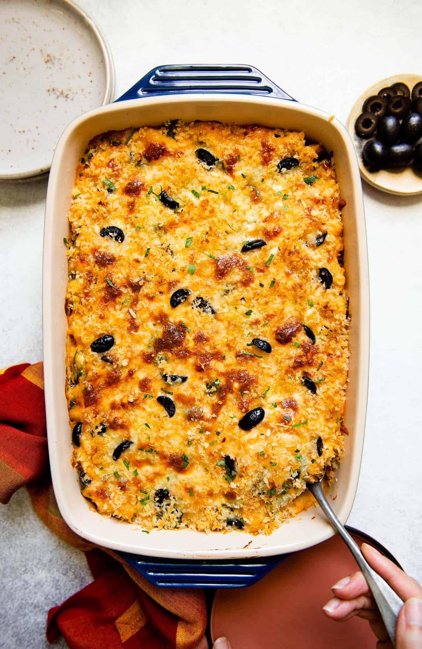 Sweet Potato Mac and Cheese - a simple vegetarian dish for all your parties!