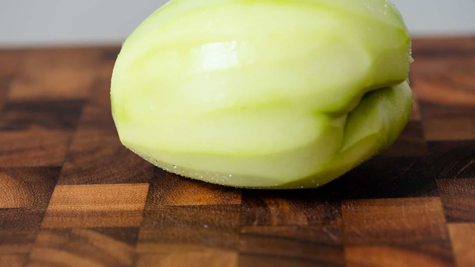 Peeled chayote with sap