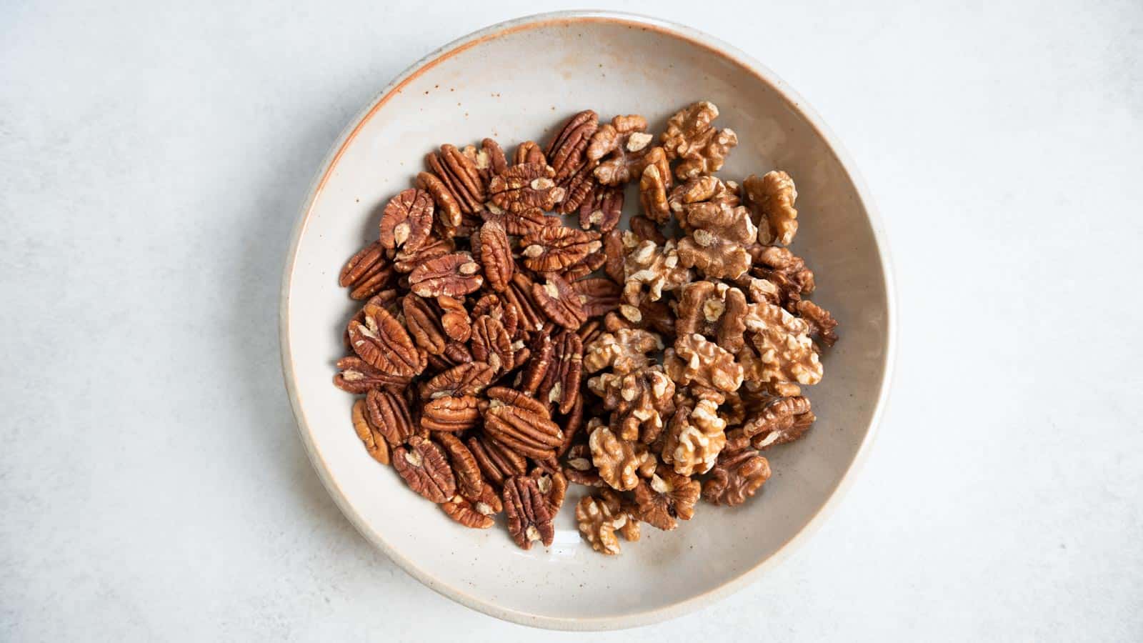 Roasted pecans and walnuts